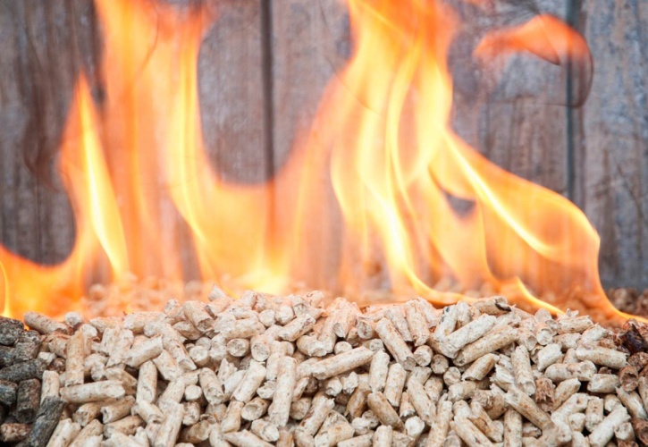 Offerte riscaldamento inverno: Pellet, Legna, Stufe, Caminetti e Caldaie policombustibili