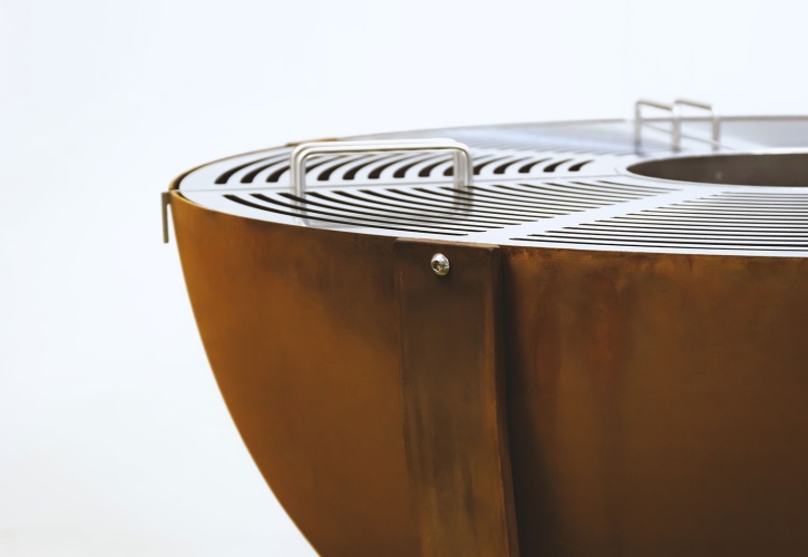 La Ferrotecnica: barbecue, bracieri e accessori da camino